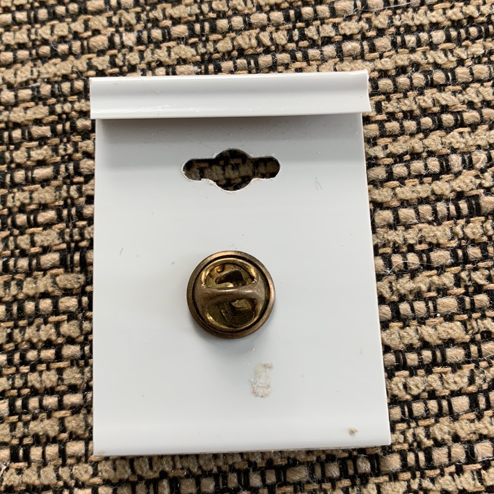 Disney Pin - Picture 2 of 4